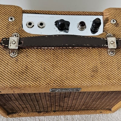1962 Fender Champ Amp Tweed 5F1 1x8 Combo Narrow Panel Vintage Tube Guitar Amplifier image 5