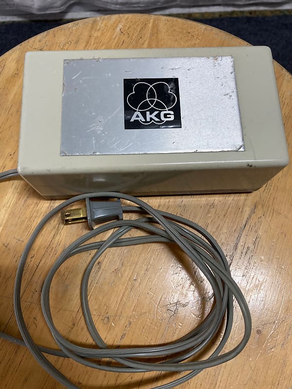 AKG N62E Phantom power Supply Reverb