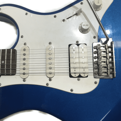 Yamaha PAC012 Pacifica Series HSS Electric Guitar Dark Blue Metallic image 7