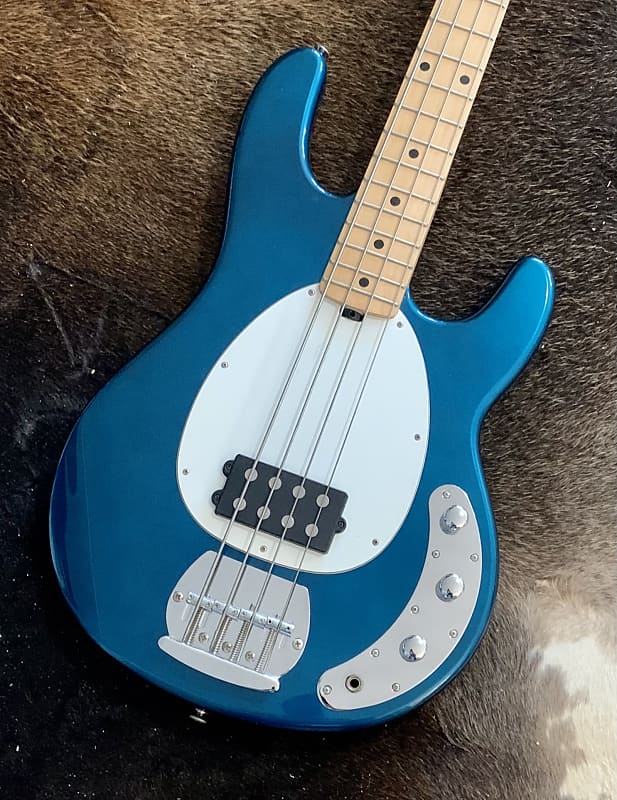 OLP Stingray Blue Electric Bass w Hard Case