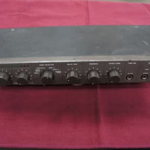 KORG SIGNAL DELAY SD-200 アナログディレイ Korg SD-200 Bucket Brigade Signal Delay Effect | Reverb