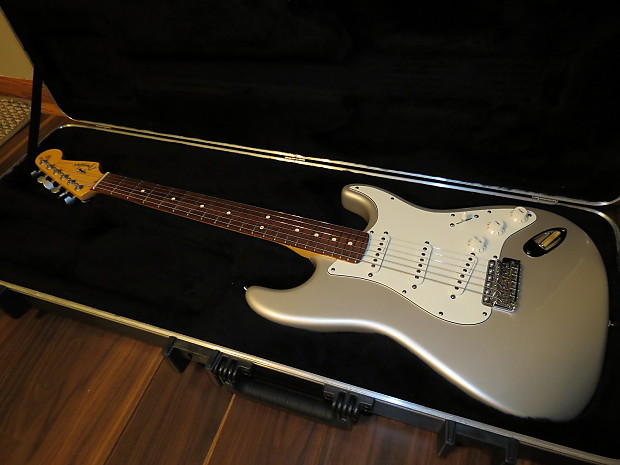 2010 Fender FSR American Stratocaster Electric Guitar with