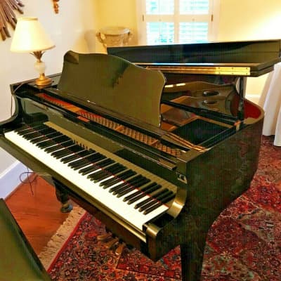 Lot 125: Yamaha grand piano G2 5'8 image 2