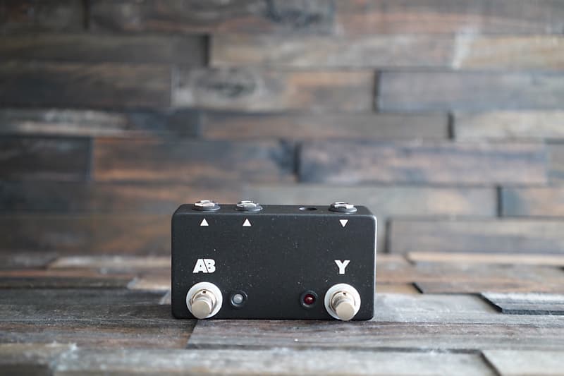 JHS Pedals Active ABY Pedal | Reverb UK