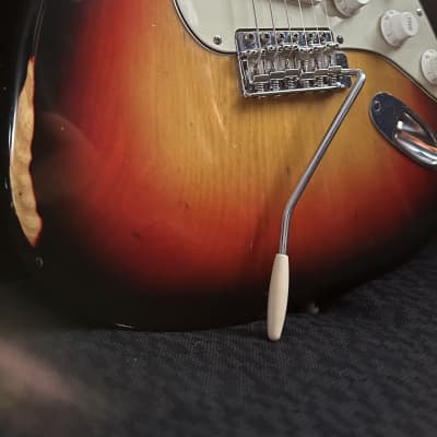 1976 Fender Stratocaster Sunburst image 5