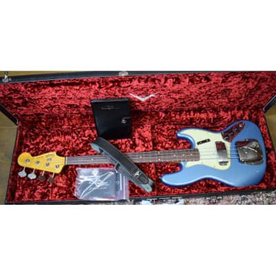 Fender Custom Shop LTD 64 Jazz Bass Journeyman Relic LPB image 10