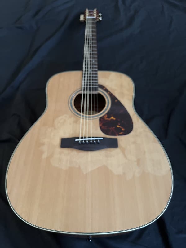 Yamaha F630 Concert / Folk Acoustic Guitar | Reverb