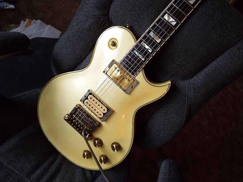 Aria Pro II PE Supra 1985, aged pearl white, MIJ Japan, Kahler trem