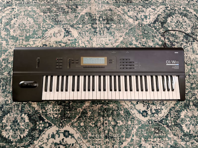 KORG シンセサイザー 01/W FD MUSIC WORK STATION Korg 01/W FD 61 Key Music Workstation Synthesizer keyboard