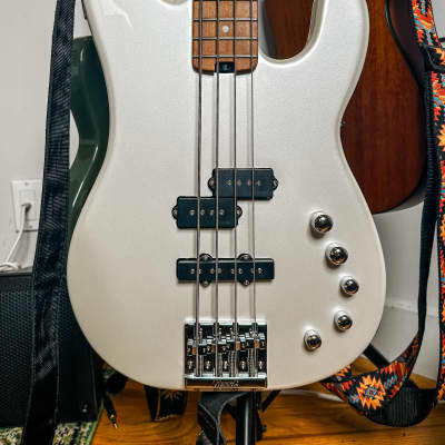 Mint Condition Charvel Pro-Mod San Dimas Bass PJ IV - Like New! for sale