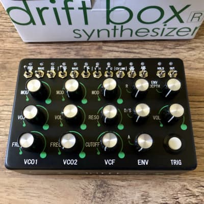 REON Driftbox R Limited Analog Synth with Drifting Cross-Mod | Reverb