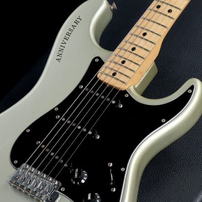 FENDER 25th Anniversary Stratocaster silver [SN 252907] (04/08) image 9