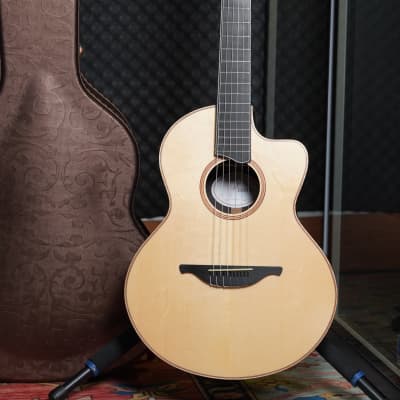 Hsienmo Crossover Classic Acoustic Nylon German Spruce Top + Indian Rosewood B&S Full Solid with hardcase for sale