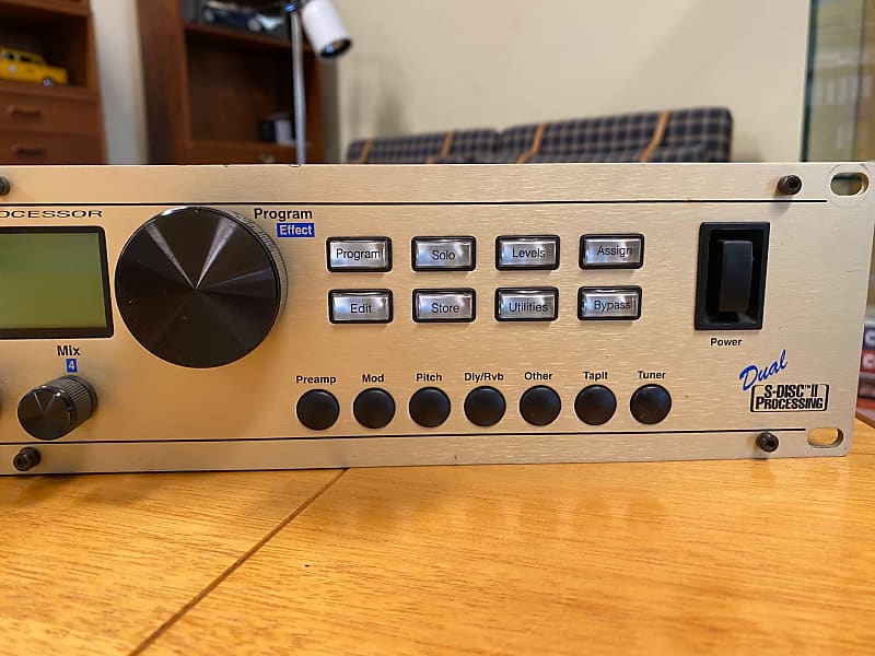 DigiTech 2112 Studio Guitar System Preamp/processor with