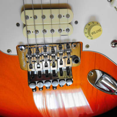 Fender Fender Japan STR-135 Richie Sambora image 7