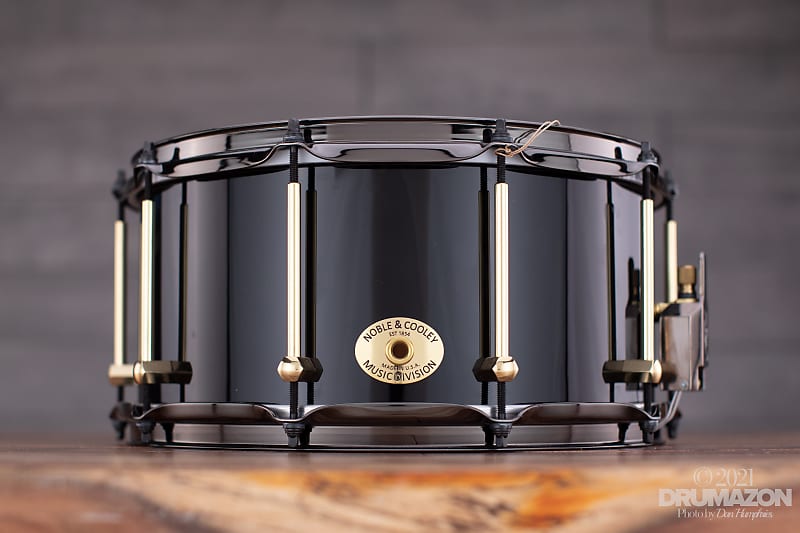 NOBLE & COOLEY 14 X 7 SS CLASSIC SOLID MAPLE SHELL SNARE DRUM, GLOSS BLACK image 1