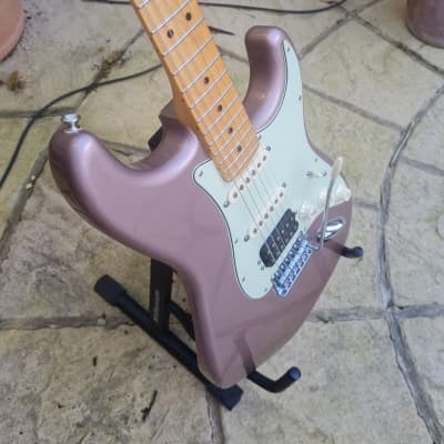 Fender Deluxe Lone Star Stratocaster 2014 - 2016 Burgundy Mist Metallic image 4