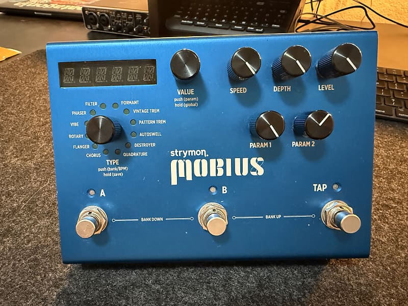 Strymon Mobius