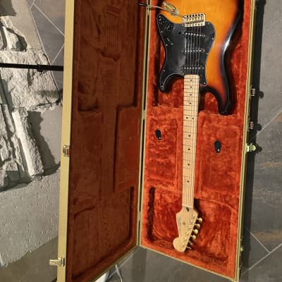 Fender Standard Stratocaster with Maple Fretboard 2006 - 2017 Brown Sunburst image 11