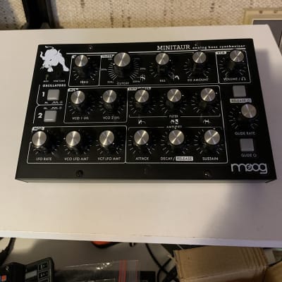 Moog Minitaur Rev2 TBP002 2012 - Present - Black