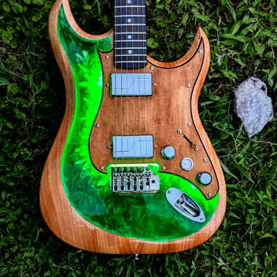 T's Guitars DST-PRO 24 Mahogany Limited Custom Trans Purple