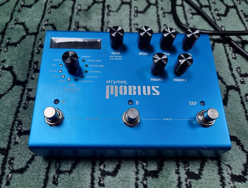 Strymon Mobius