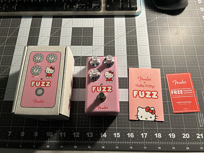 Fender Hello Kitty Fuzz