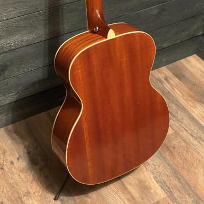 Silvertone Model 600 VN Orchestra Body Acoustic Guitar image 3