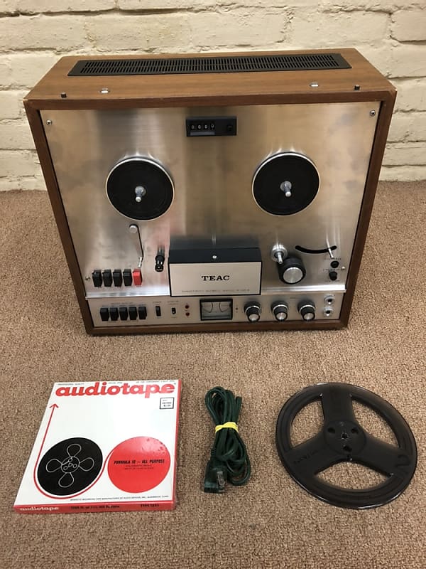 Vintage Teac 4-Track Reel to Reel Stereo Tape Deck A-1500