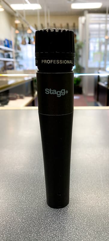 Stagg SDM70 Dynamic Microphone image 1