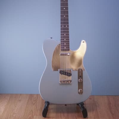 Fender Chrissie Hynde Telecaster Ice Blue Metallic DEMO image 8