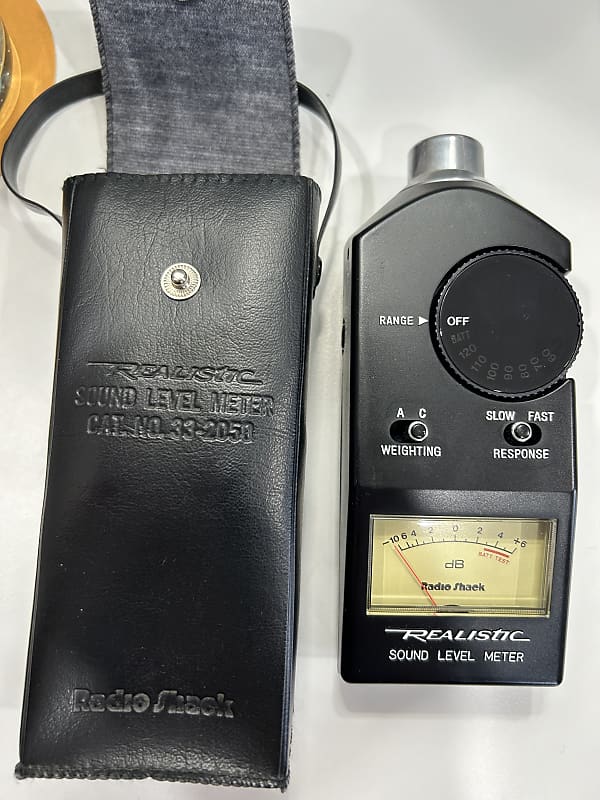 Radio Shack Sound Level Meter 33-2055 1990 - black plastic image 1