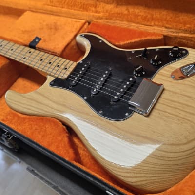 2005 Fender American Stratocaster Hard Tail (review) | Time to