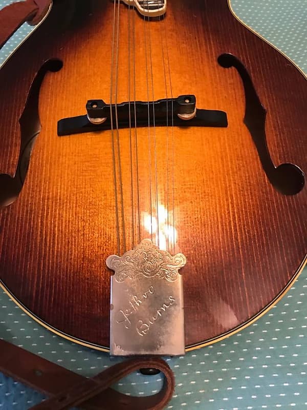 ワッシュバーンのマンドリン Washburn Model 5283 Deluxe Carved Top Mandolin (1935