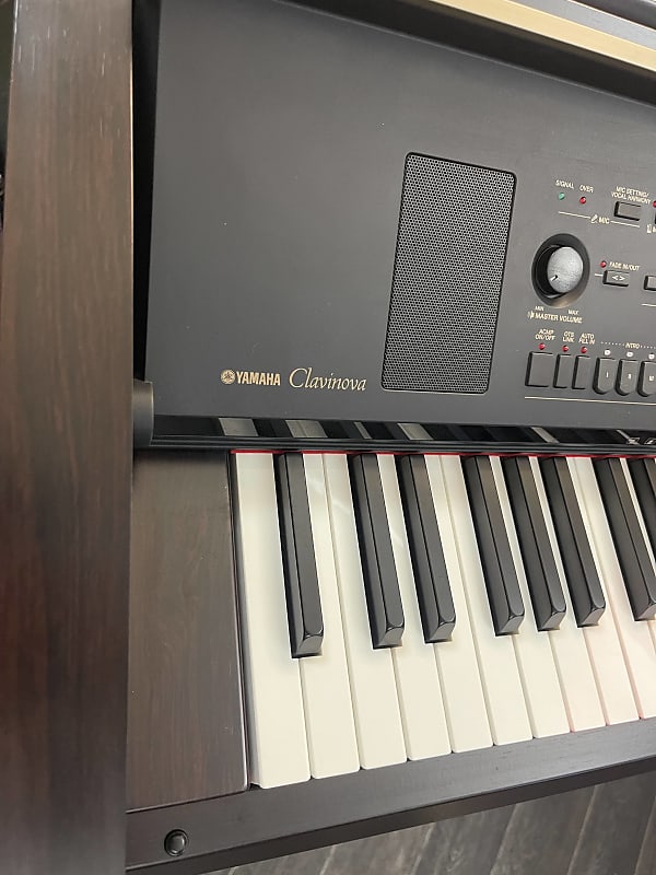 Piano d'occasion Yamaha Clavinova CVP-505
