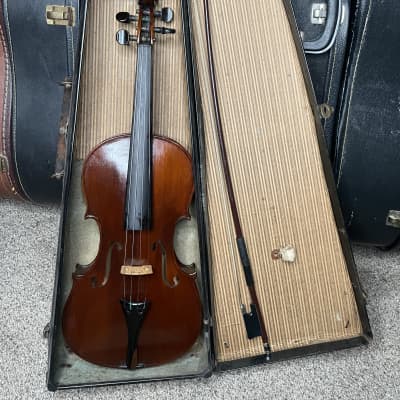 antique unlabeled  4/4 full size violin outfit image 1