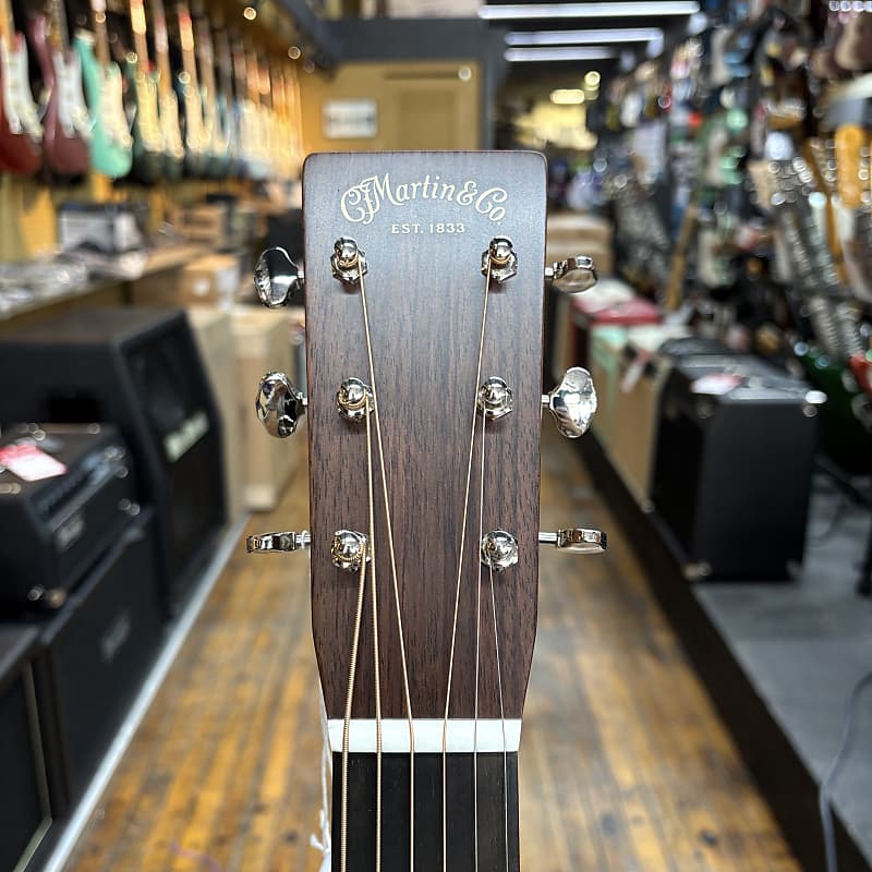 Martin Standard Series HD-28 (2005 - 2017) | Reverb
