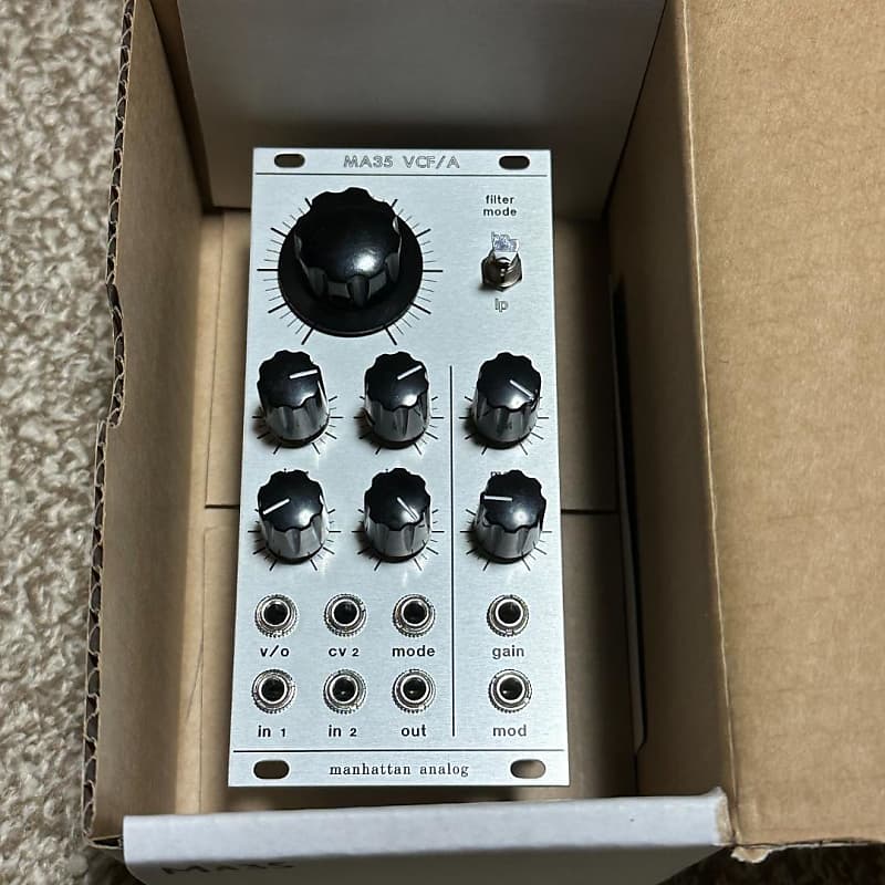 VCA Manhattan Analog モジュラーシンセ
