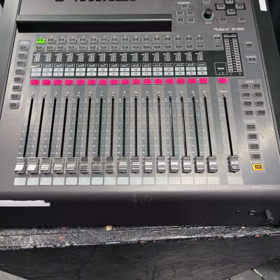 Roland M-200i 32-Channel V-Mixer with iPad Dock | Reverb
