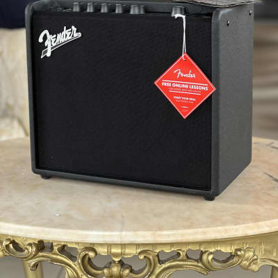 Fender mustang store lt25 reverb