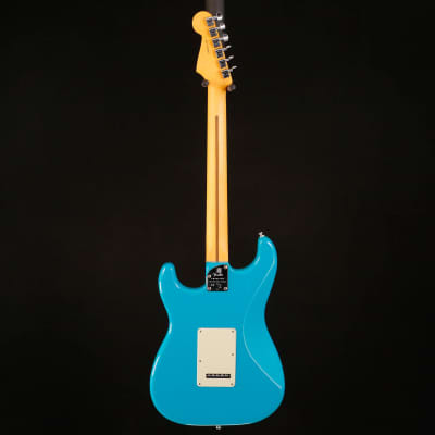 Fender American Professional II Stratocaster, Maple Fb, Miami Blue 7lbs  13.7oz image 9