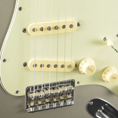 Mint Fender Robert Cray Stratocaster Inca Silver Rosewood Fingerboard image 3