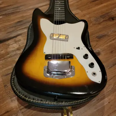 1965 Holiday Harmony H14 Bobkat Silhouette Sunburst Guitar Original Excellent Condition & Player image 2