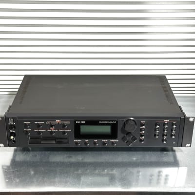 E-MU Systems ESI-32 Rackmount 32-Voice Sampler