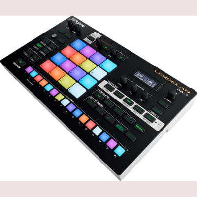 Roland MV-1 Verselab Music Beat and Vocal Workstation with 4x4 Touchpad Matrix image 2