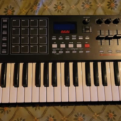 Akai MPK249 2014 - Present - Black