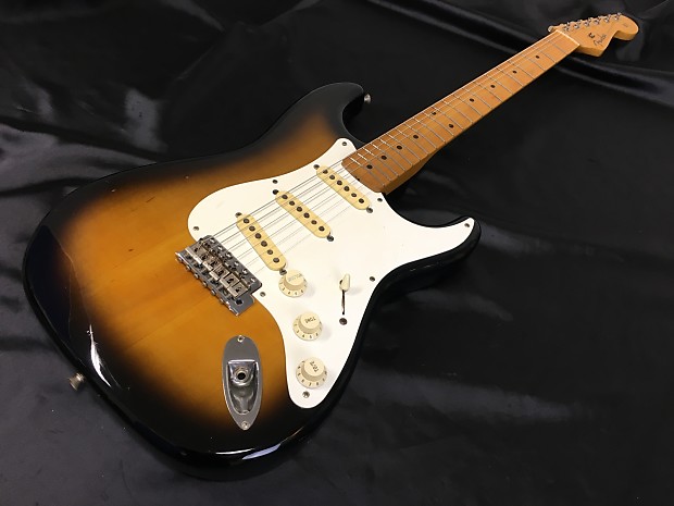 Fender Japan ST57 '57 Vintage Reissue Stratocaster Made in Japan 1989 2  Tone Sunburst (#1317)