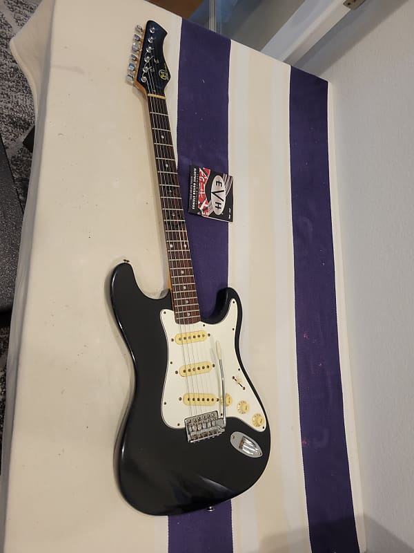 1987 Vintage Hondo H76 Black SSS Stratocaster Style MIK | Reverb