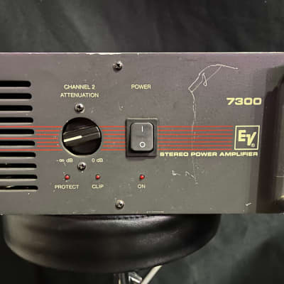Electro-Voice Stereo Power Amplifier 7300 image 2