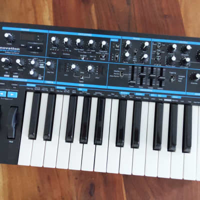 EXCELLENT! Novation Bass Station II 25-Key Monophonic Synthesizer